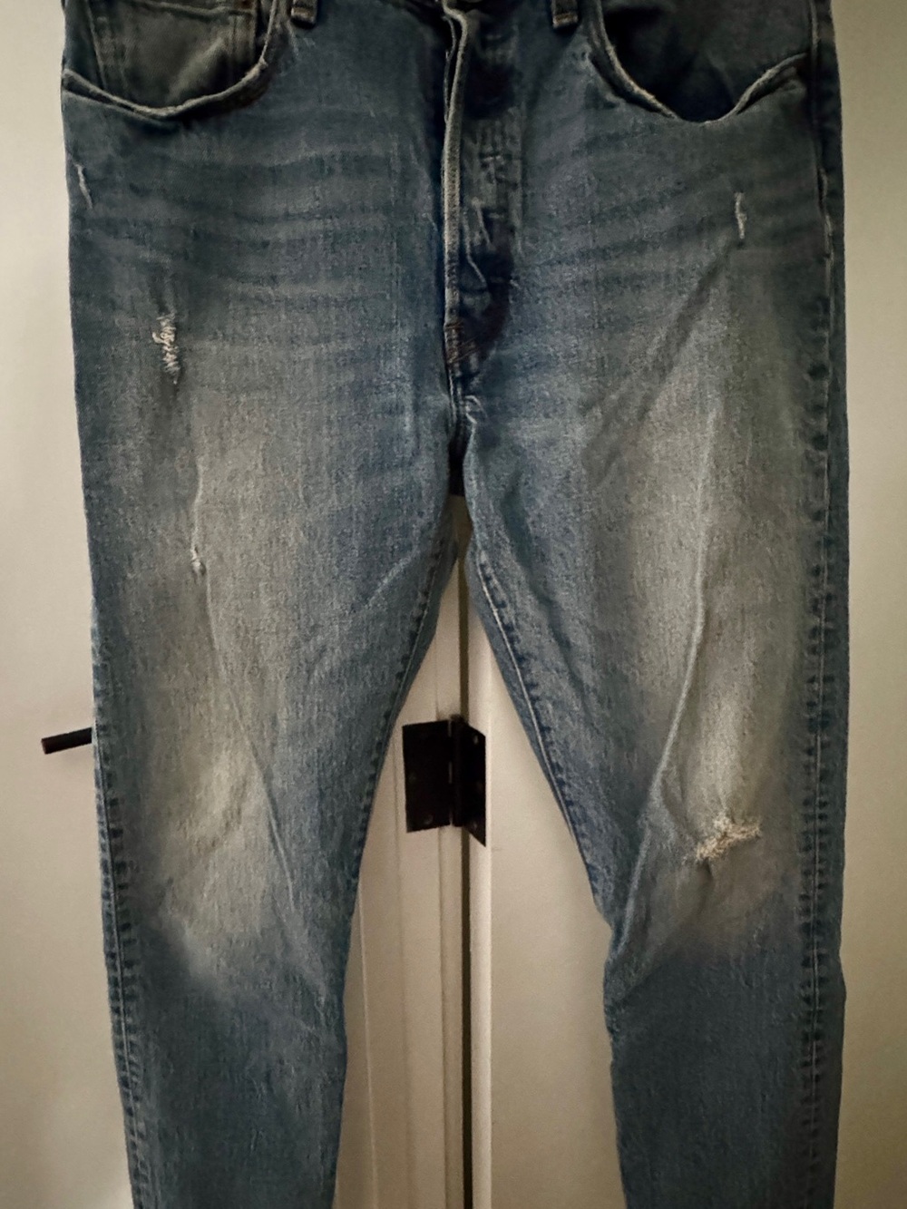 Levi’s women’s medium Blue Washed straight leg jeans